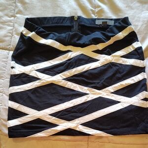 Forever 21 Black and Cream Mini Pencil Skirt